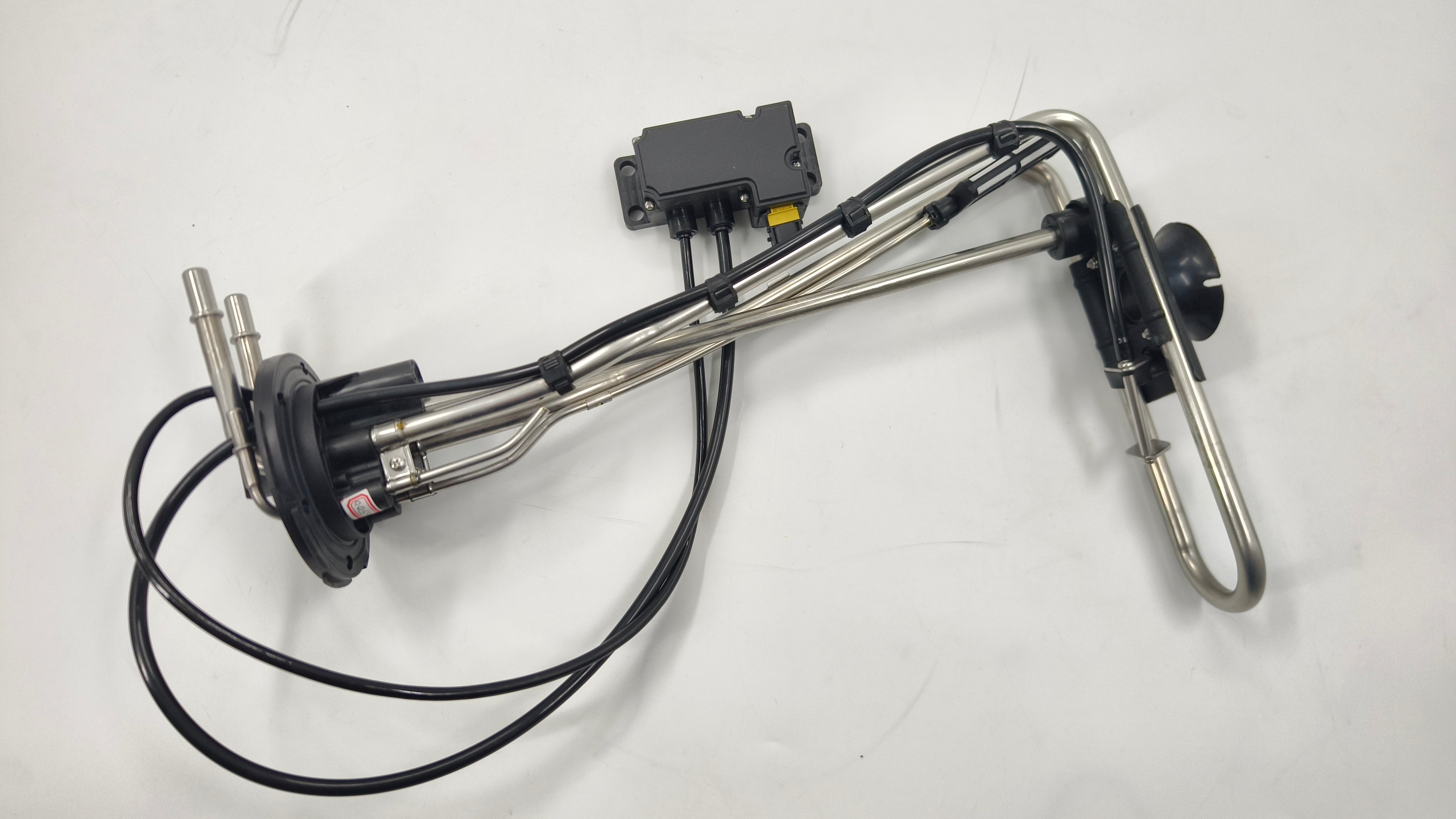 356500 356500WMA Diesel Exhaust Fluid (DEF) Level Sensor Adblue Def Header DEF Sending Unit fits  Cummins Kenworth Paccar Peterbilt Truck Engine